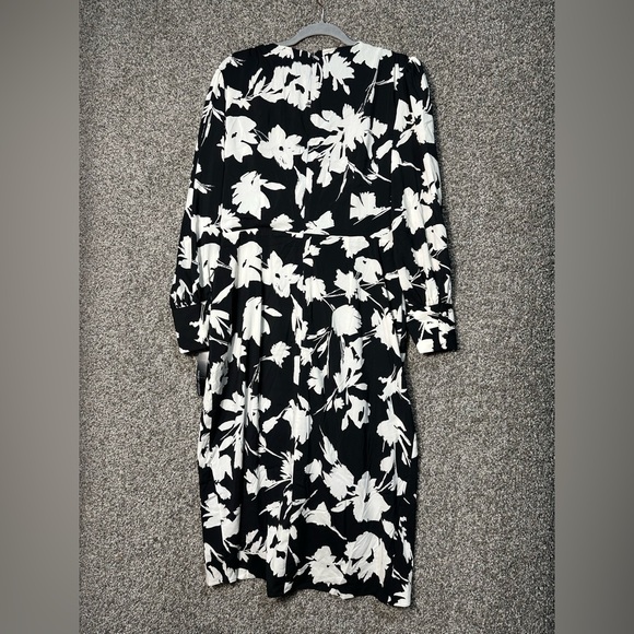 NWT Maggy London Long Sleeve Faux Wrap Dress Size 14 - Picture 5 of 7